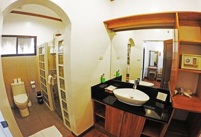 Номер Deluxe, Pura Vida Beach & Dive Resort