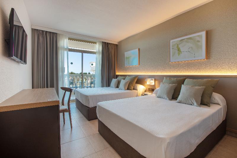 디럭스 4인 룸, Republica Hotel Yerevan