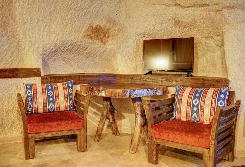 キングサイズベッドのデラックスルーム, Efendi Cave