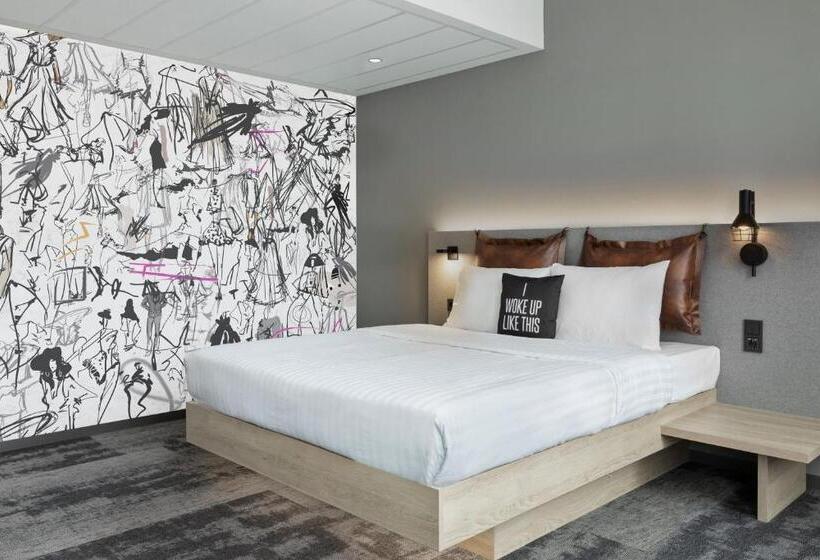 景色の見えるジュニアスイート, Moxy Duesseldorf City