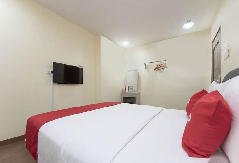Camera Standard, Oyo 90380 Hotel Jasin