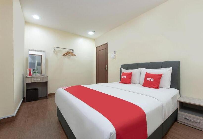 Camera Standard, Oyo 90380 Hotel Jasin