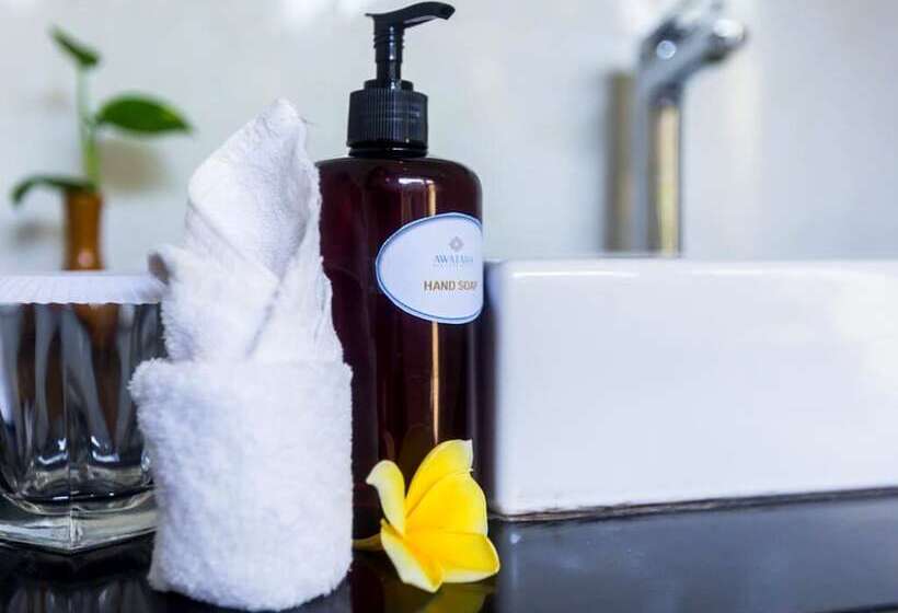Номер Deluxe Вид на Бассейн, Awatara Boutique Resort Ubud