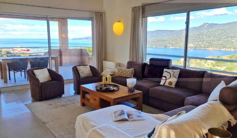Люкс Deluxe 3 Спальни, Résidence & Hôtel Aria Marina