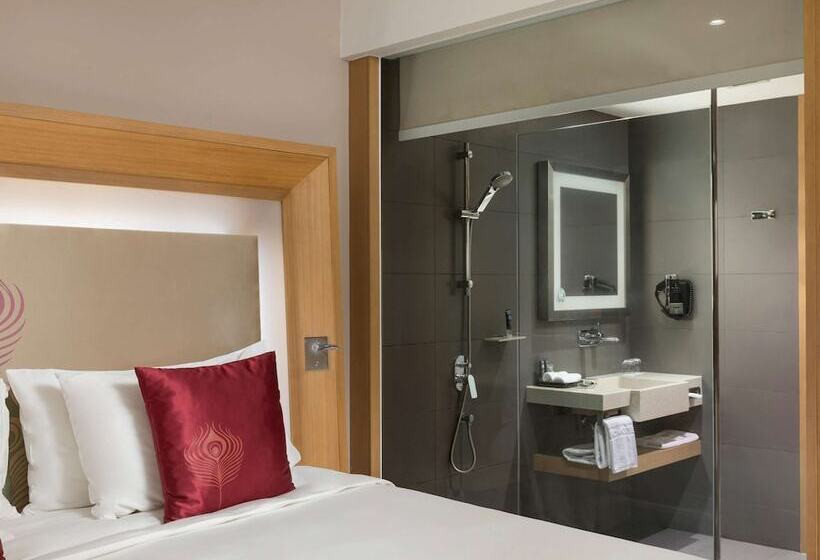 اتاق سوپریور, Novotel Yangon Max