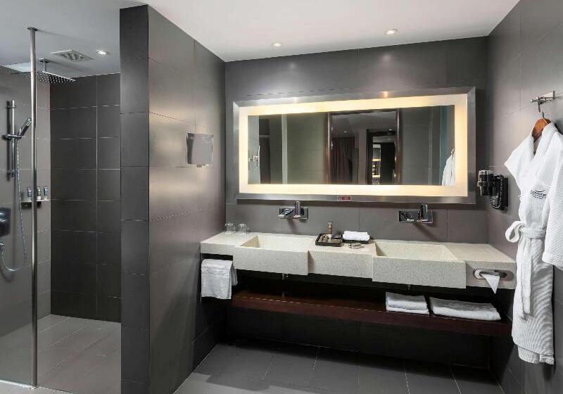 سوییت لوکس, Novotel Yangon Max