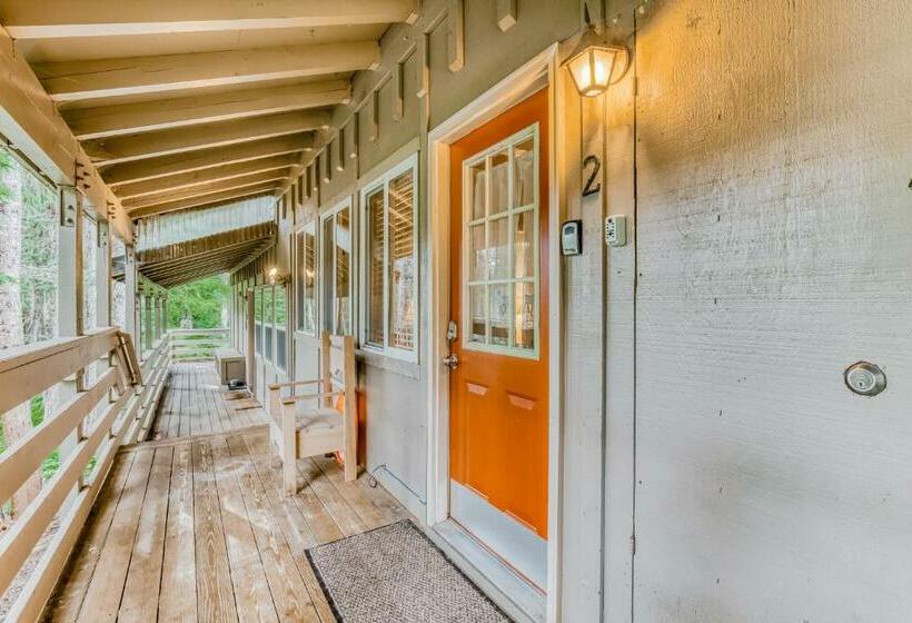 Апартаменты 1 Спальня, Edelweiss Retreat
