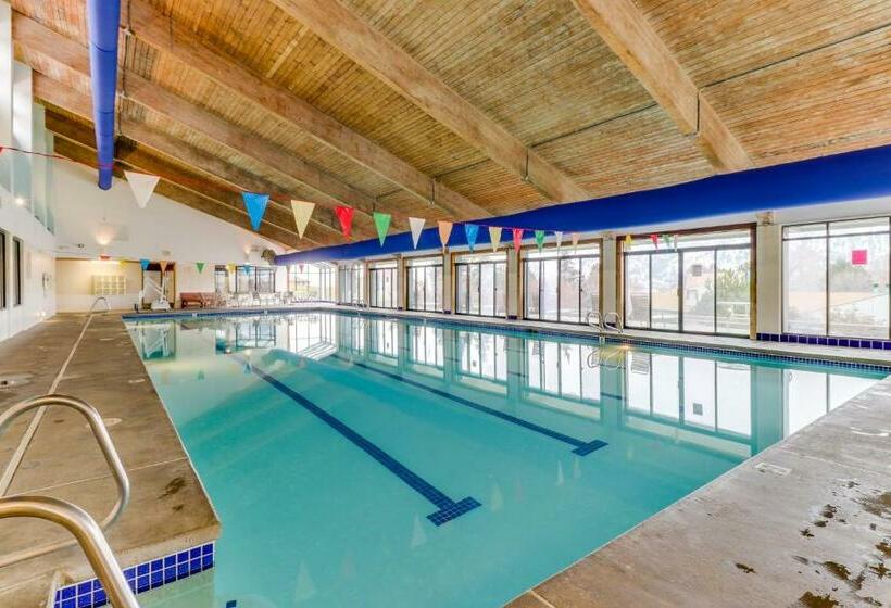 Апартаменты 3 Спальни, Wapato Point Halmalka Condo 511a