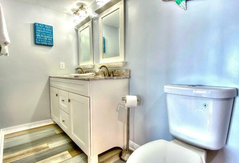 Апартаменты 2 Спальни, Beach Place 1 404