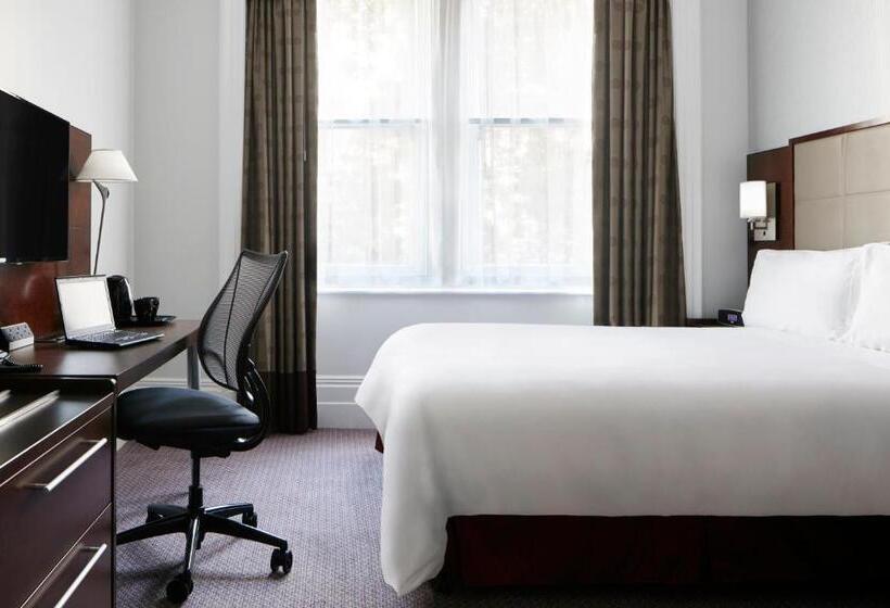 Номер Стандарт, Club Quarters Hotel Trafalgar Square, London