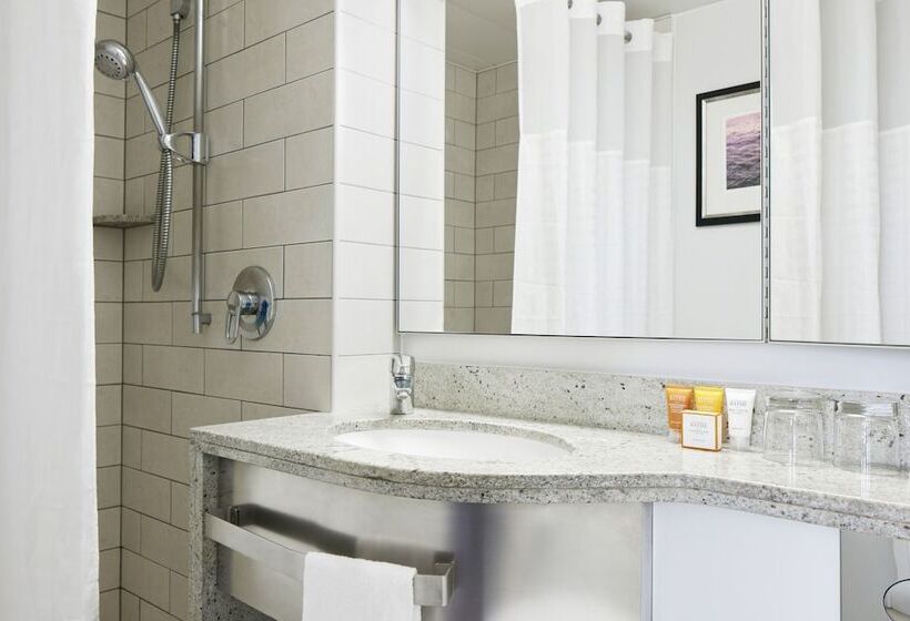 Номер Superior, Club Quarters Hotel Trafalgar Square, London