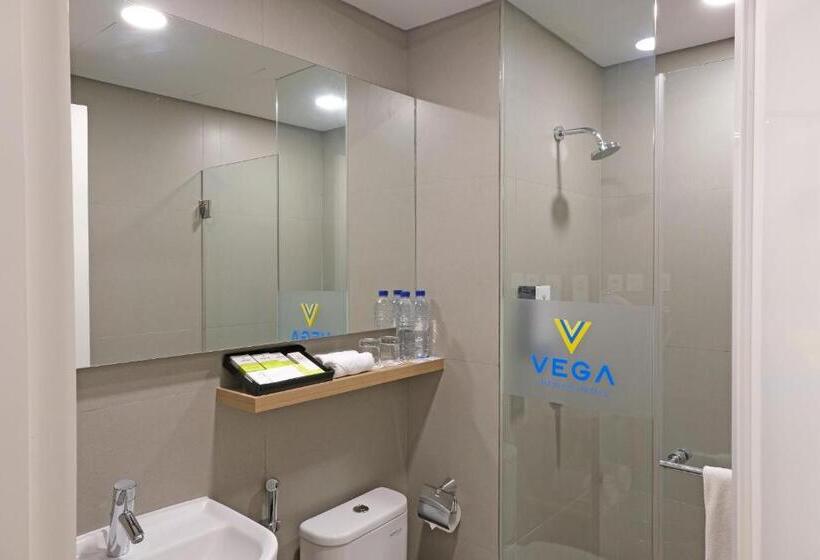 Номер Deluxe, Vega Hotel Gading Serpong