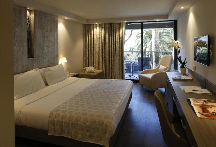 اتاق لوکس با چشم‌انداز باغ, Palmon Bay Hotel & Spa