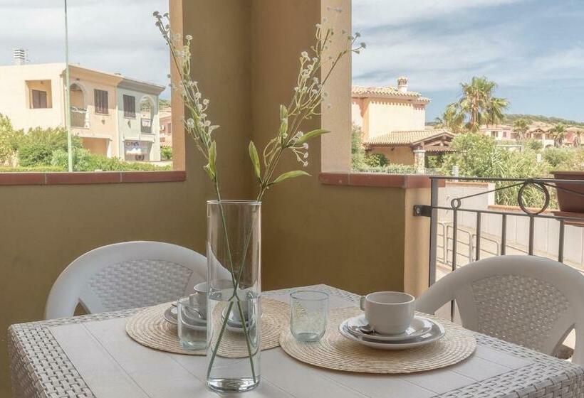 Апартаменты 1 Спальня, Apartments In Residence With Swimming Pool In Villasimius