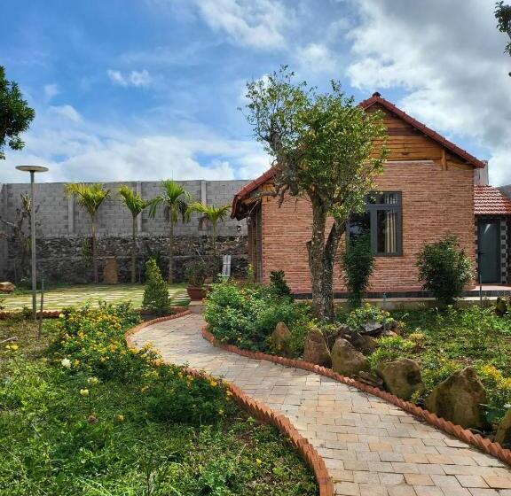 اتاق خانوادگی با چشم‌انداز باغ, T Farmstay Villa And Resort Buon Ma Thuot City