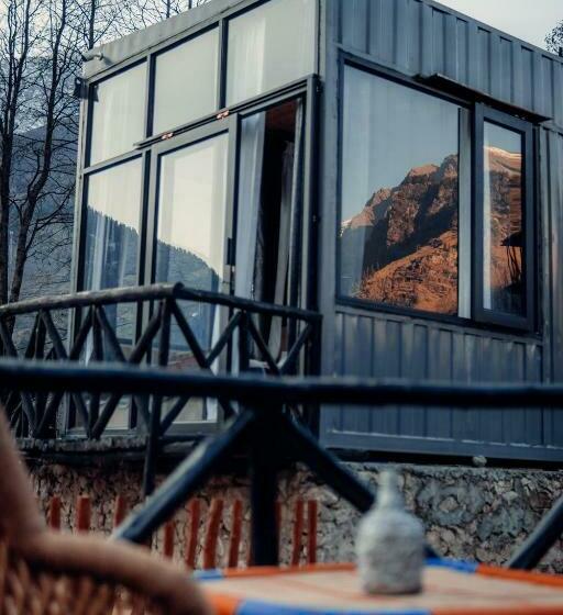 Люкс Вид на Горы, Worthmiles Resort