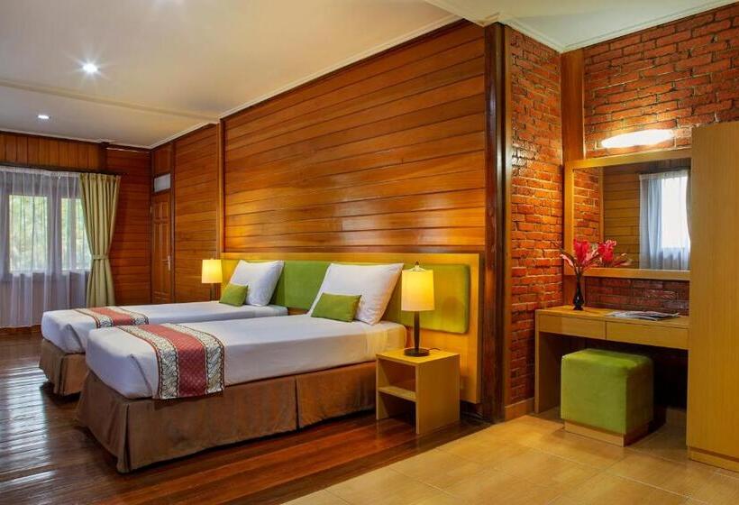 Вилла Premium 3 Спальни, Jambuluwuk Convention Hall & Resort Puncak