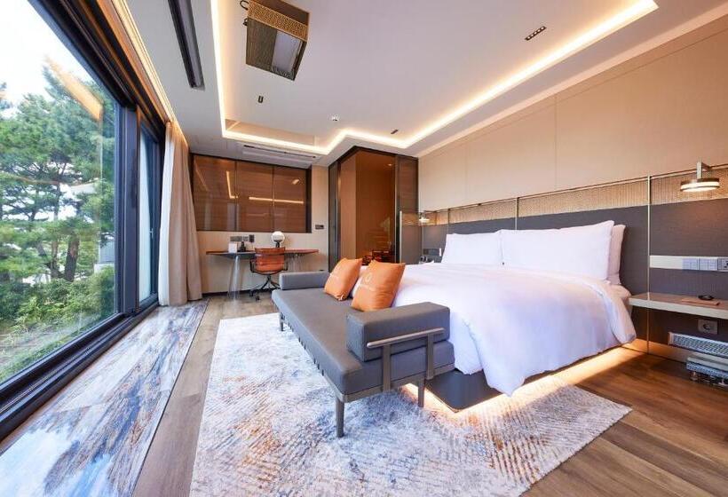 Семейный Номер, Amber Pure Hill Hotels & Resorts Jeju