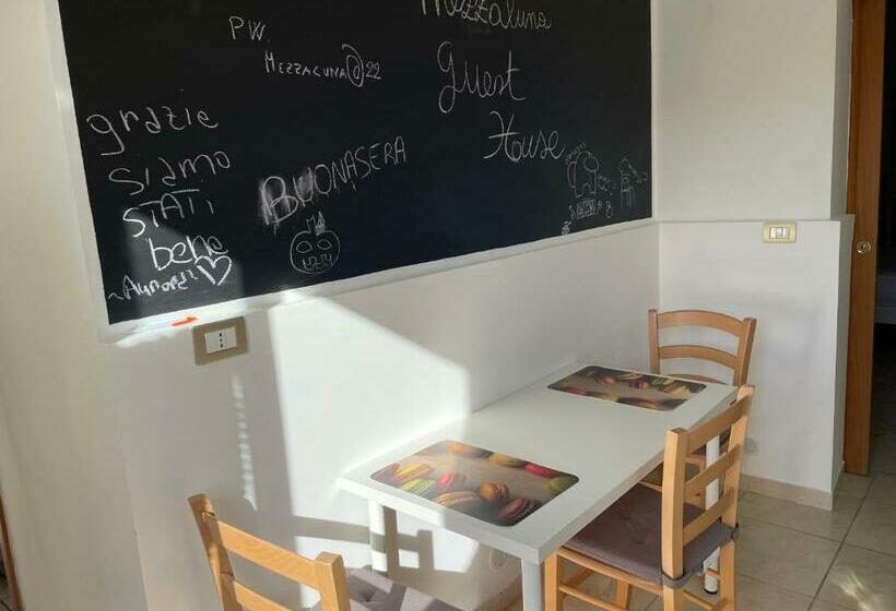 Стандартный Номер Кровать Кинг, Mezzaluna Guest House