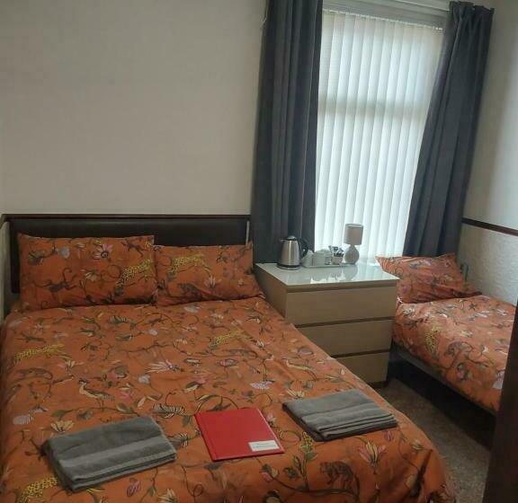 اتاق خانوادگی, Bianca Guesthouse