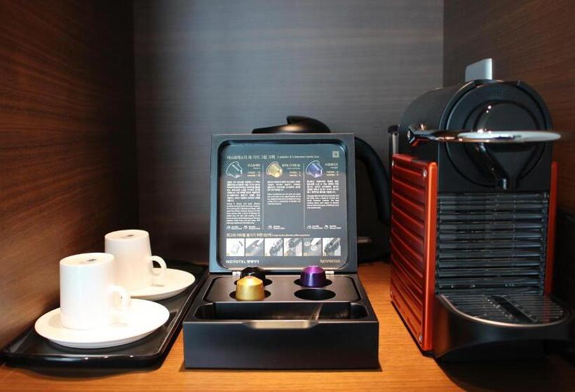 Номер Deluxe Вид на Сад, Novotel Ambassador Suwon