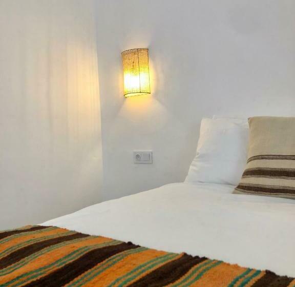 اتاق لوکس, Riad Imndi