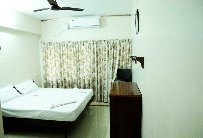 Номер Deluxe, Ashish Tourist Home