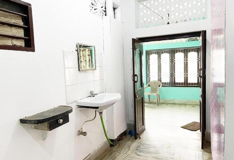 Номер Deluxe, Radha Krishna Holiday Home
