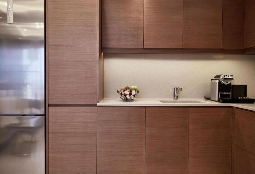 펜트하우스 스위트, Bellevue On The Beach Suites