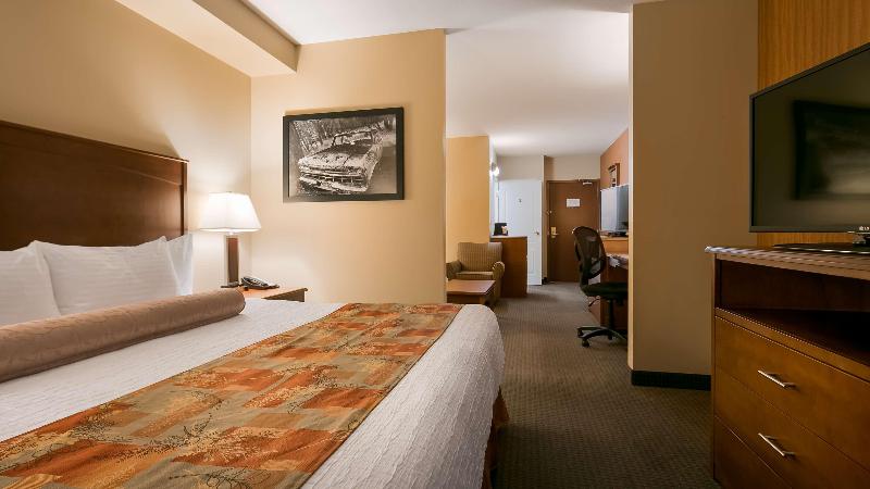 이그제큐티브 스위트 킹침대, Best Western Plus Service Inn & Suites