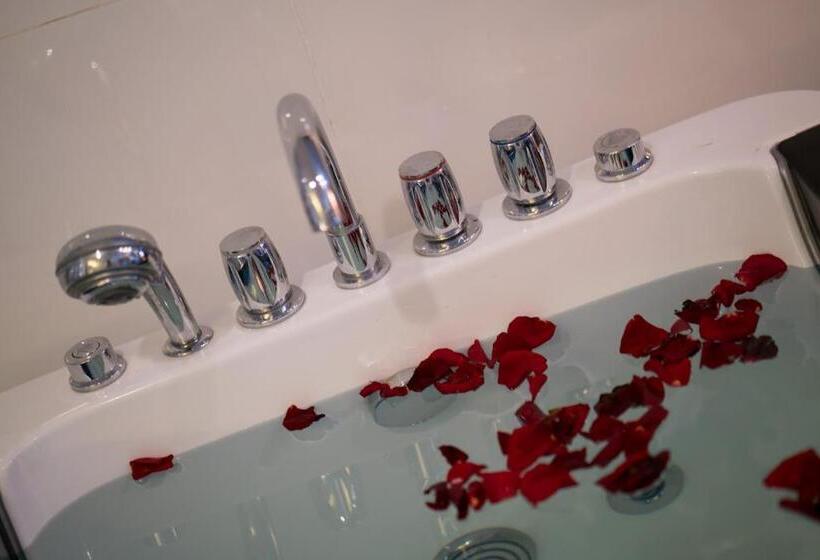 Люкс, Orussey One Boutique