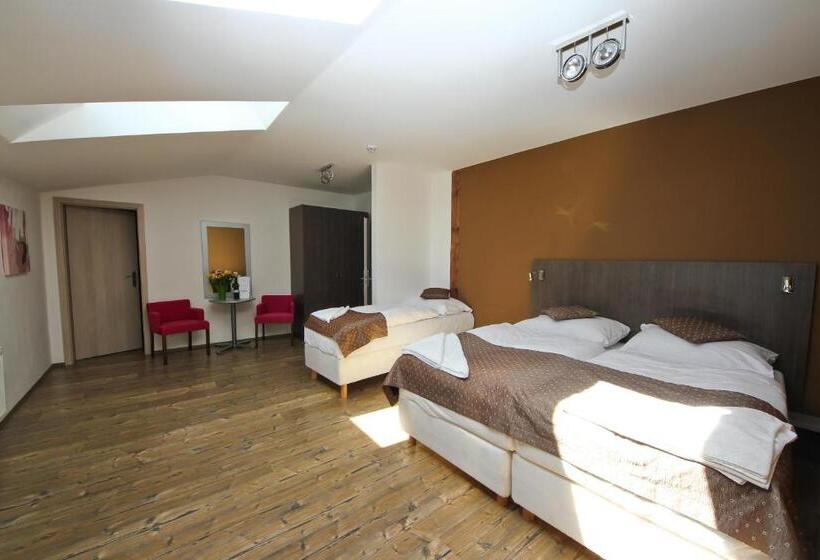 컴포트 트리플 룸, U Tří Hrušek Suites & Apartments