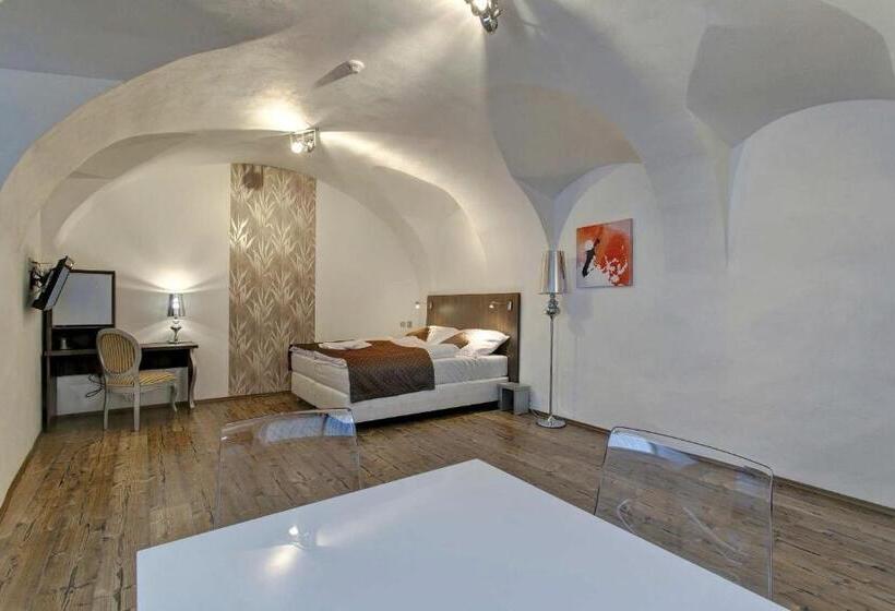 إستوديو قياسى, U Tří Hrušek Suites & Apartments