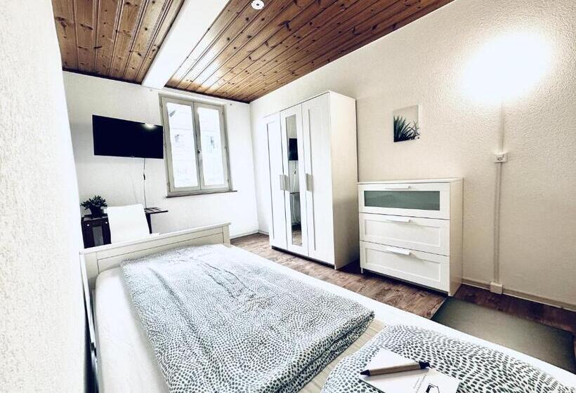 חדר סטנדרד יחיד חדר אמבטיה משותף, Monteurzimmer   Worker S Accommodation   Zimmerzuvermieten In Biberist
