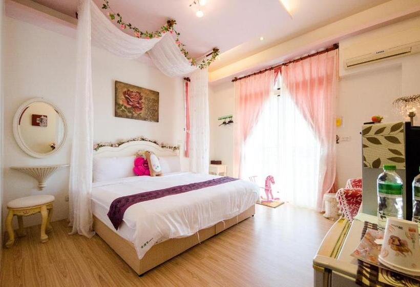 اتاق لوکس, Clover 248 B&b