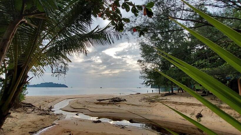 Номер Стандарт Вид на Море, Baan Suan Kayoo 2