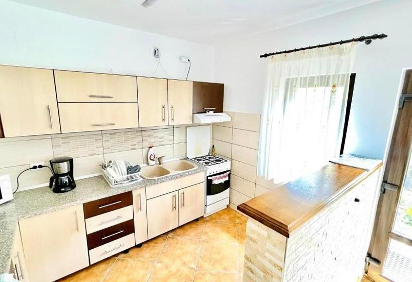Трехместный Номер Базовый, Casa Dintre Vai