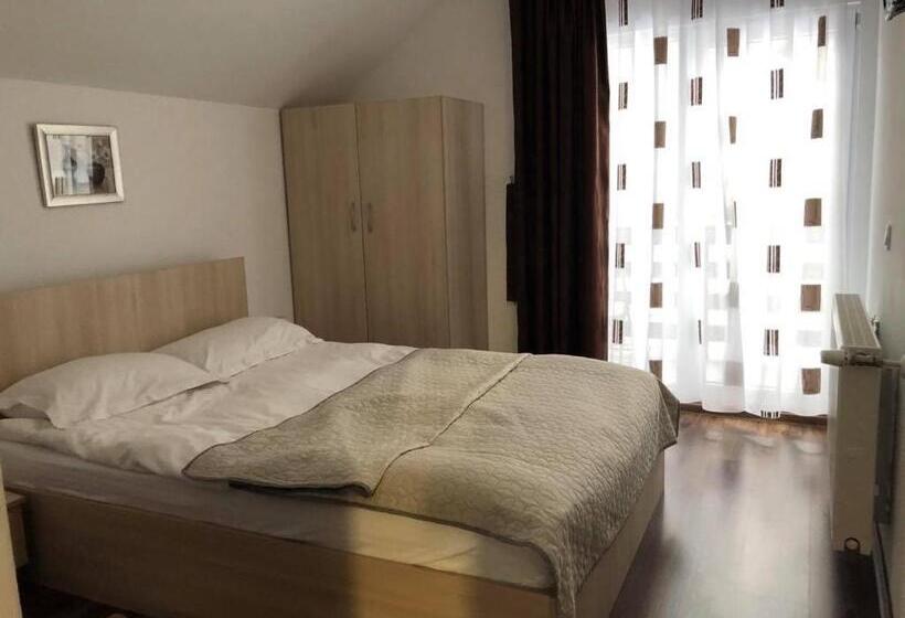 Апартаменты 2 Спальни, Casa Dintre Vai