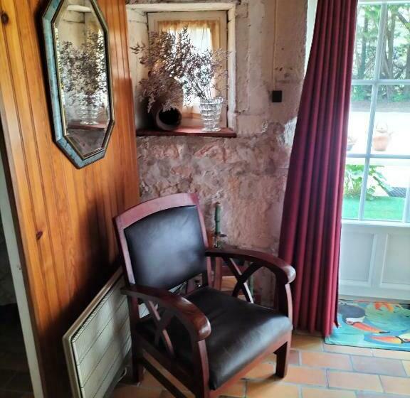 Номер Стандарт, Chambre De Caractere