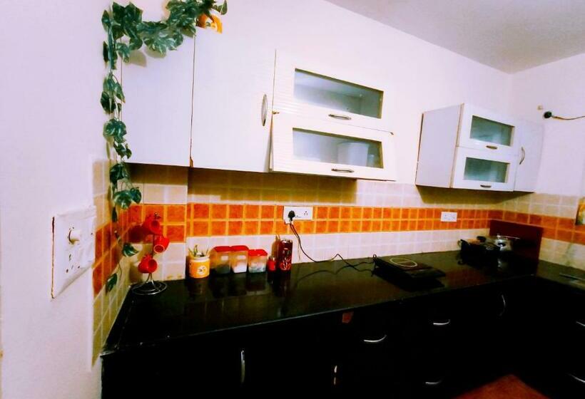 Апартаменты 1 Спальня, Exclusive Floor On Manali Expressway For Family