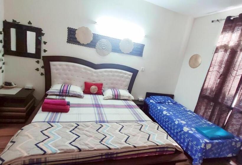 Апартаменты 1 Спальня, Exclusive Floor On Manali Expressway For Family