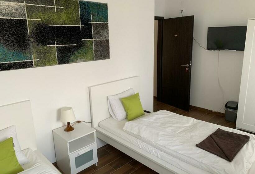 Номер Стандарт с Террасой, Lili Motel