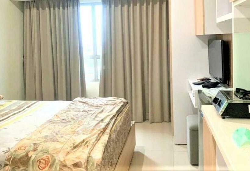 Студия Стандарт, Springlake Apartment Summarecon By Veeroom