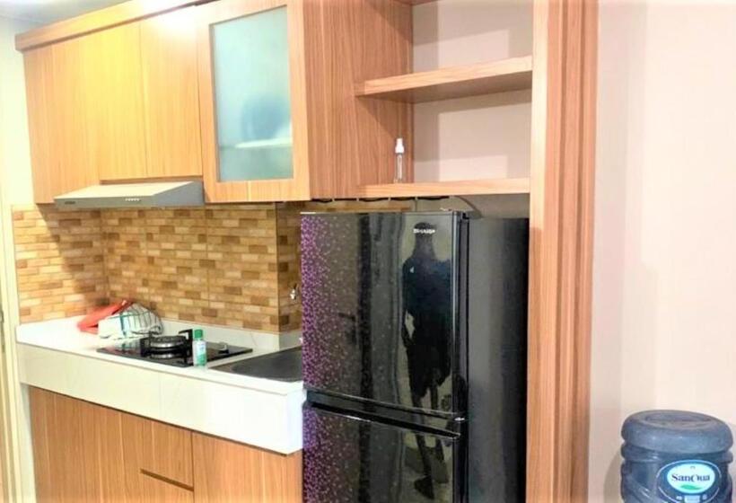 Студия Стандарт, Springlake Apartment Summarecon By Veeroom