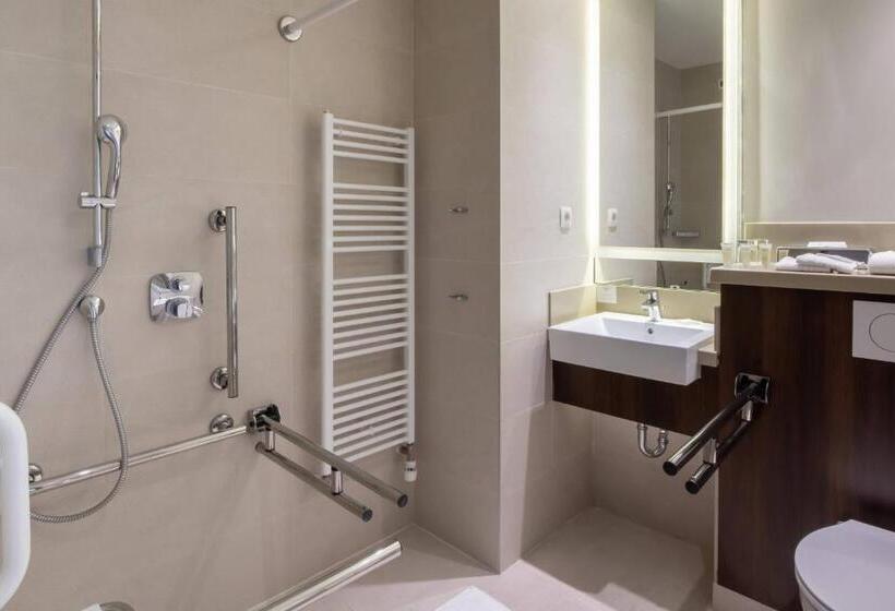 Standard Room King Size Bed, Courtyard By Marriott Sarajevo