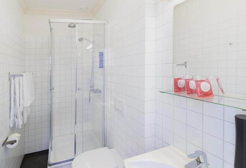 اتاق استاندارد سه نفره, Fosshotel Eastfjords