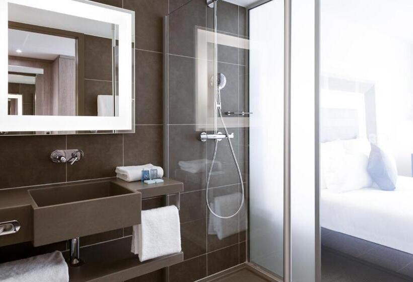 Номер Superior, Novotel Paris Saint Denis Stade Basilique