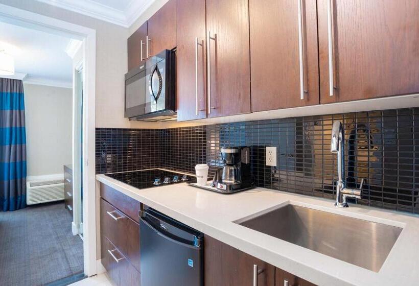 Люкс Кровать Кинг, Sandman Hotel Oakville