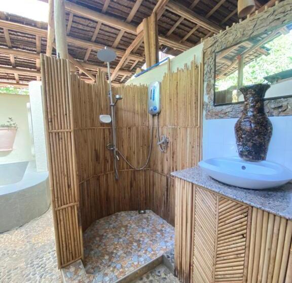 스탠다드 자쿠지 룸, Tahanan Resort
