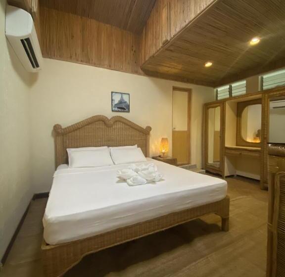 디럭스 룸 킹사이즈 침대, Tahanan Resort